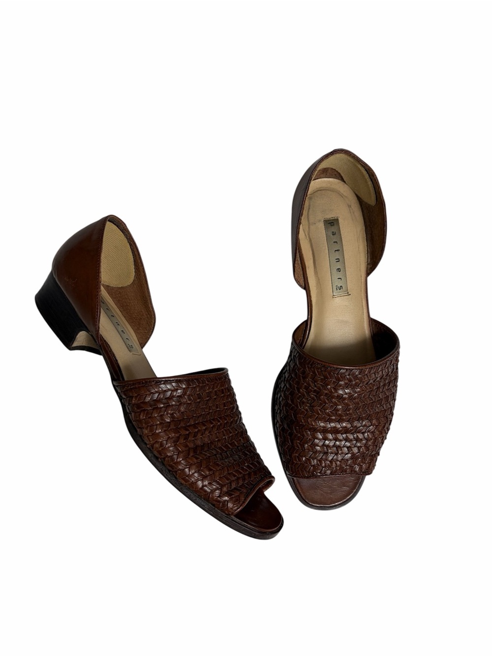 Vintage 90s Partners  Eryn brown braided leather cutout sandal flats size 8